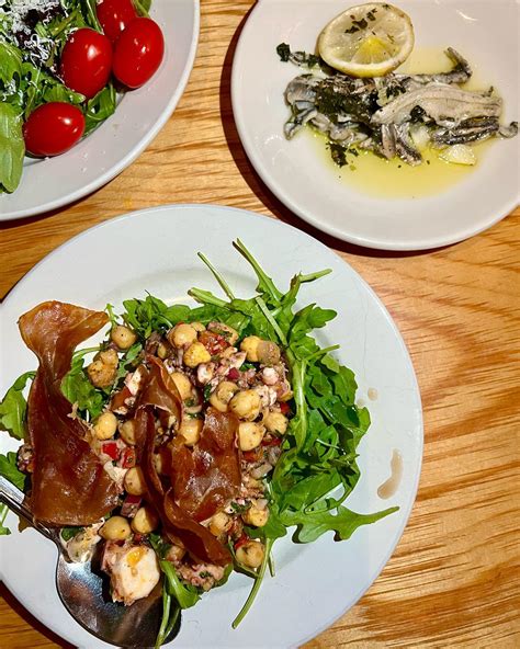 Local and organic Spanish-style food in Charlottesville- MAS Tapas!