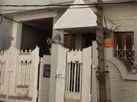 Retired CMHOs Wife Found Dead Body Discovered Naked At Home Neighbours Alert Police In