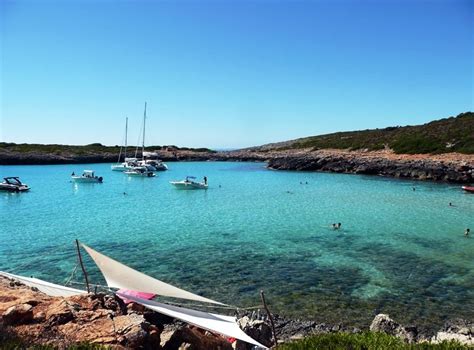 Cala Varques Playa De Aguas Cristalinas Cerca De Cales De Mallorca