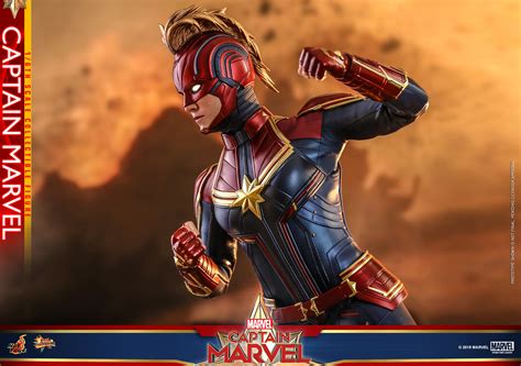 Hot Toys MMS 驚奇隊長驚奇隊長 Captain Marvel 比例人偶作品