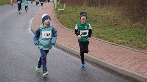 Lauf Der Winterlaufserie In Heringen Viele Top Platzierungen