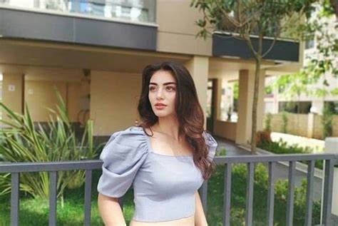 Hot Sexy Ozge Torer Bikini Pics