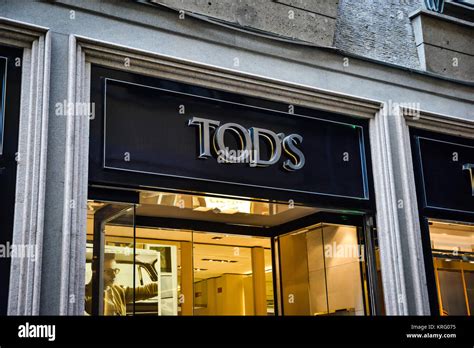 Boutique tods hi-res stock photography and images - Alamy