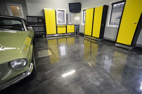 Customized Garage Floor Photo Gallery - Flexmar Polyaspartic