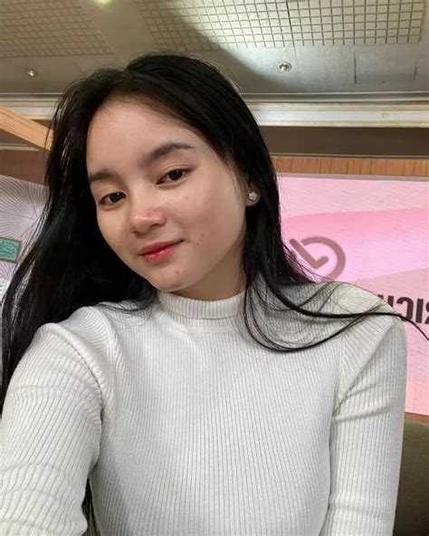 Cerita Sex Terbaru Mengajari Gadis Lugu Cantik Ngentot Cerita Sex