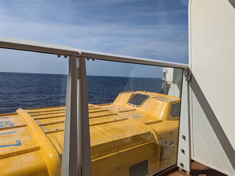 This chart shows you which sections have an obstructed view 4