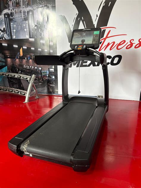 Caminadora Life Fitness 1