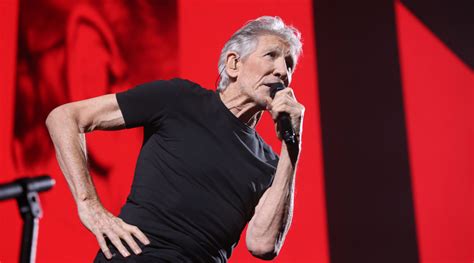 Frankfurt Cancels Roger Waters Concert Calling Him ‘one Of The Worlds
