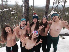 Six Cold Girls Porn Pic