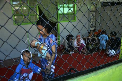 PENGUNGSI KORBAN KEBAKARAN PERMUKIMAN PADAT PENDUDUK DI MAKASSAR