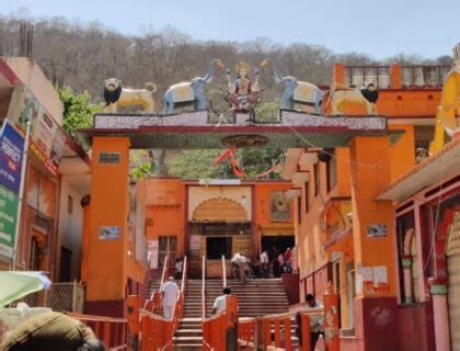 Kamadgiri Temple Chitrakoot Dham Kamtanath Temple Location