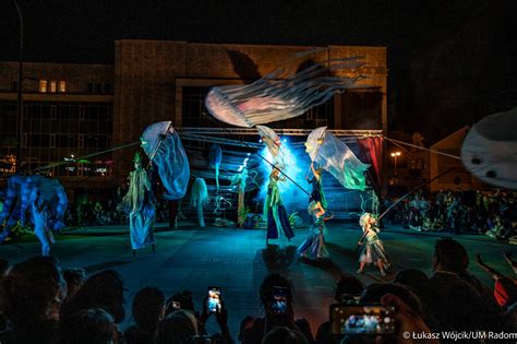 Ulica Teatralna W Radomiu Zdj Cia Kultura Rozrywka Radom Pl