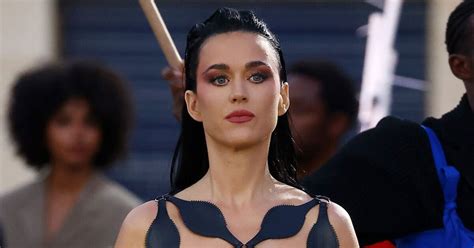 Katy Perry Risks Wardrobe Mishap In Barely There Nude Geometric Cut Out Gown Celebrity News