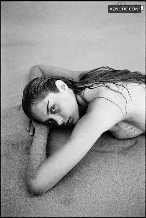 Paula Minetti Sexy And Nude Beach Photoshoot Posing Her Sensual Bikini Body Figure And Tits On