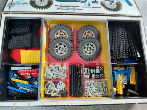 LEGO - Technic - 8860 - Car chassis - 1980-1989 - France - Catawiki