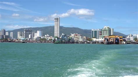 A Wave Seen During Penang Ferry Leave The Terminal Stock Video Video