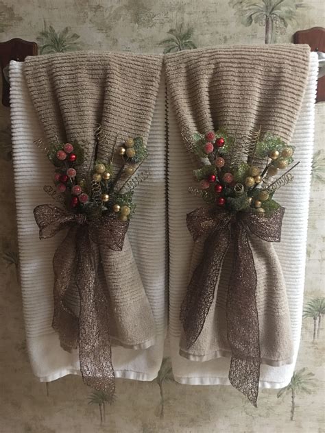 Festive Christmas Bathroom Decor Ideas