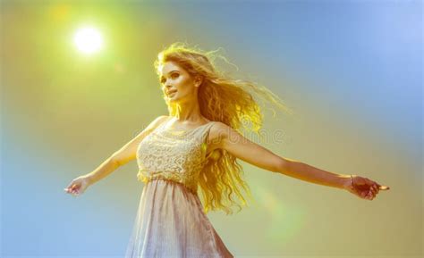 Glamorous Curvy Blonde Woman Stock Image Image Of Hand Body