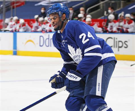 Toronto Maple Leafs: Wayne Simmonds extension has expansion draft ...