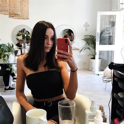 Sultry Brunette Patti Is A LUXE Escort Model