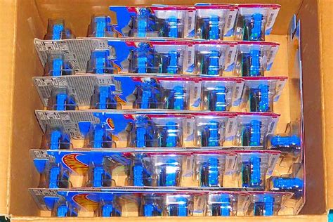 TOYOTA AE86 SPRINTER TRUENOのブールバード版と2021年メインライン版の同時レビューーーー GJR77 GTB26 Hot Wheels 情報まとめ