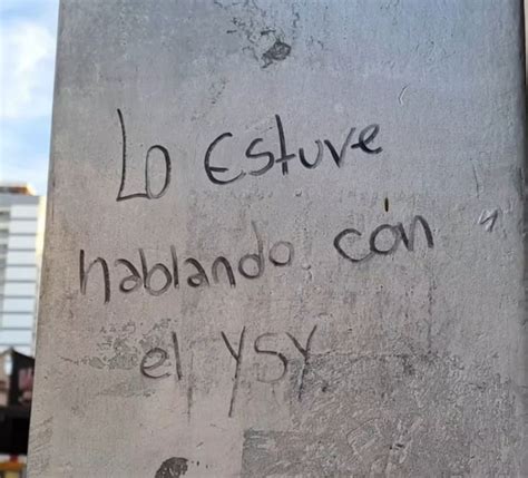 pared escrita con canción de Duki y Ysy A en 2024 Frases pintadas