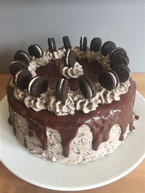 A Chocolate Cake With Oreo Cookies On Top