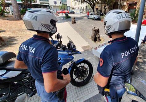 Messina La Polizia Di Stato Soccorre Bimba Di Mesi Un Banale