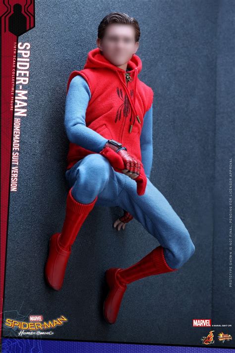 Hot Toys Divulga Imagens Do Primeiro Uniforme Do Homem Aranha De Tom Holland Universo Marvel