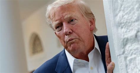 Don Trump Jr Calls Dad Donald Hot In Sydney Sweeney Comparison Post