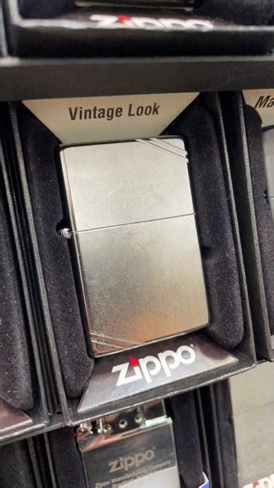 Zippo Original Upalja Vintage Street Chrome Graviranje