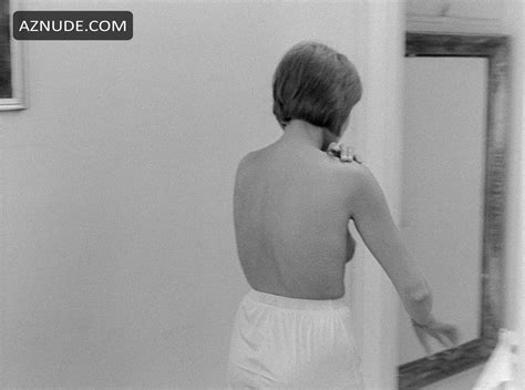 A MARRIED WOMAN NUDE SCENES AZNude