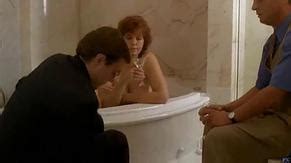 EIN FAST PERFEKTER SEITENSPRUNG NUDE SCENES AZNude