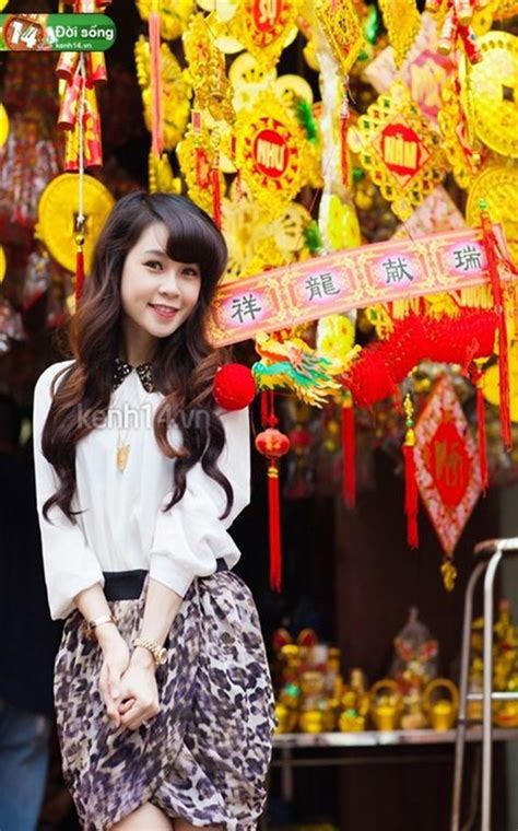 Những hot girl có hoàn cảnh gia đình đặc biệt