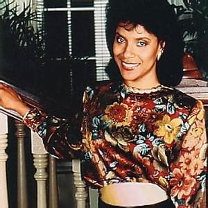 Top Hot Sitcom Moms AskMen