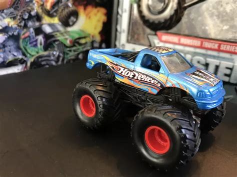 HOT WHEELS MONSTER Jam Truck Base In Metallo Piccola Squadra Mozzo Tempesta Di Fuoco EUR