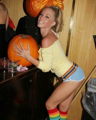 Caught Nude At Home Changing Or Bathing Porn Pictures Xxx Photos Sex Images Pictoa