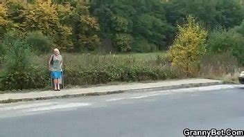 Extraño se folla su viejo agujero peludo XVIDEOS