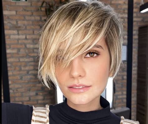 7 Versatile Light Blonde Hair Ideas To Set Bold Hair Goals For 2024 Fratellos Pizzeria