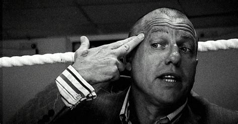 The End · Film 2010 · Trailer · Kritik