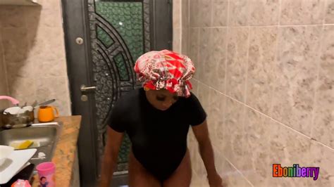 Amateur African Threesome