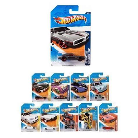 Mua ngay Siêu Xe Hot Wheels C4982 Mẫu Giao Ngẫu Nhiên tại Nhân Văn Siêu Thị Sách Tiện