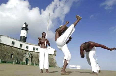 Capoeira Tout Savoir Sur La Danse Et Sport De Combat Brésilien