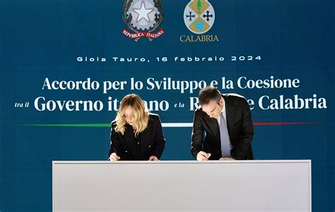 Accordo Per Lo Sviluppo E La Coesione Governo Regione Calabria