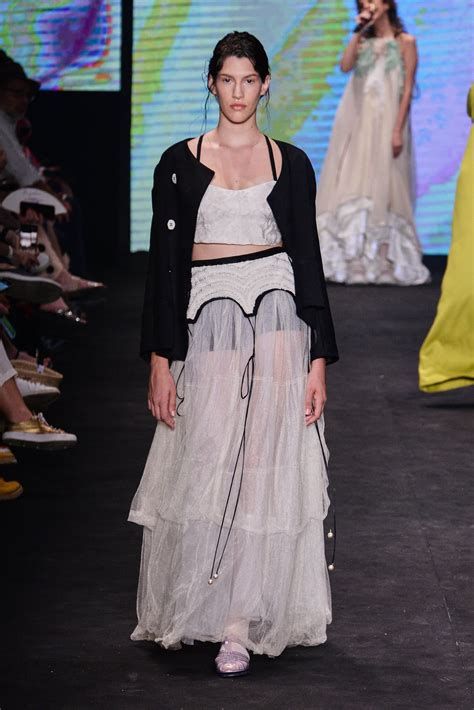 Helosa Faria - The Impression