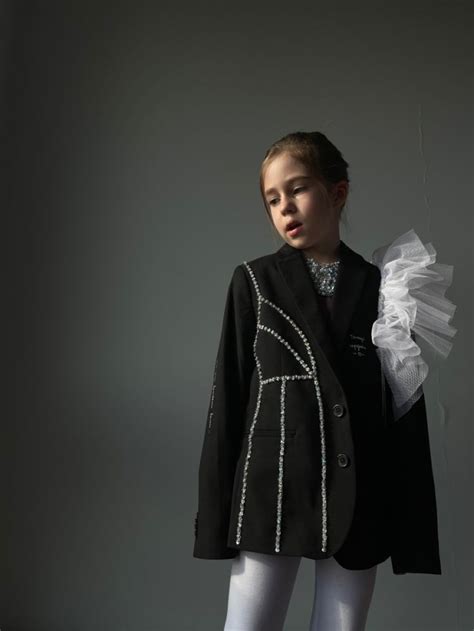 Пиджак вышивка | Одежда, Платья для маленькой девочки, Наряды