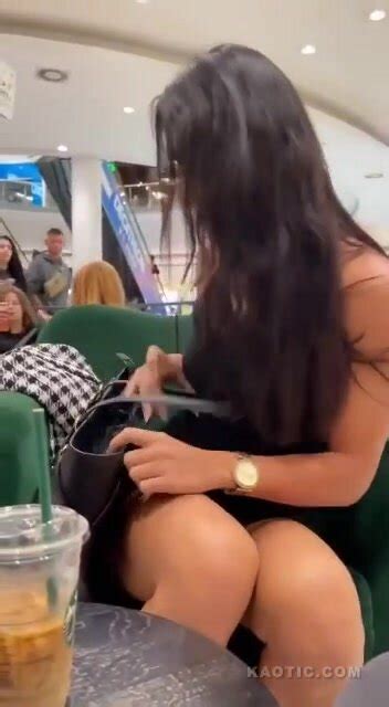 Public Anal Plug ThisVid