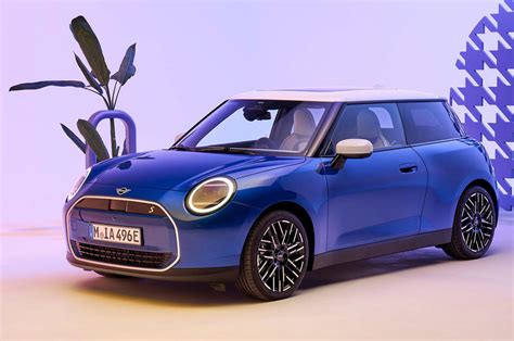 Best Small Electric Cars 2024 Usa Isa Gwendolin