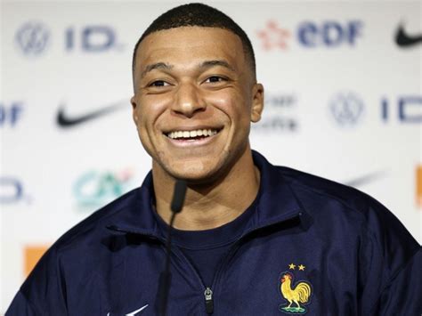 Mbappé Affirme Navoir Rien à Annoncer Concernant Son Avenir Cameroun