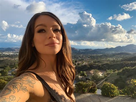 April Olsen On Twitter Pinch Me Im Horny Https T Co Bjabbzwmvh Twitter